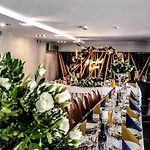 Arena & Wellness ホテル ティヒ