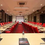Arena & Wellness ホテル