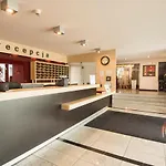 Arena & Wellness Hotel 3*