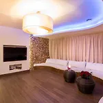 Arena & Wellness ティヒ