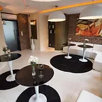 Arena & Wellness ホテル ティヒ