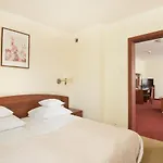 Arena & Wellness ホテル ティヒ