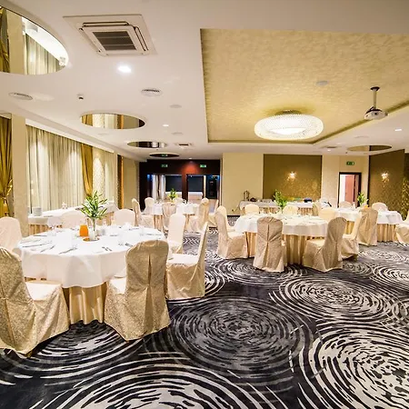 Arena & Wellness 3*