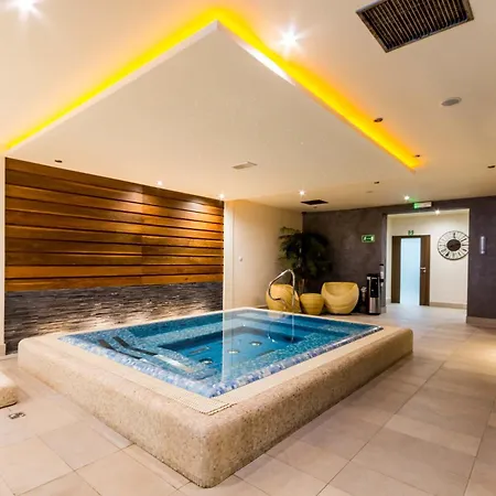 Hotel Arena & Wellness 3*