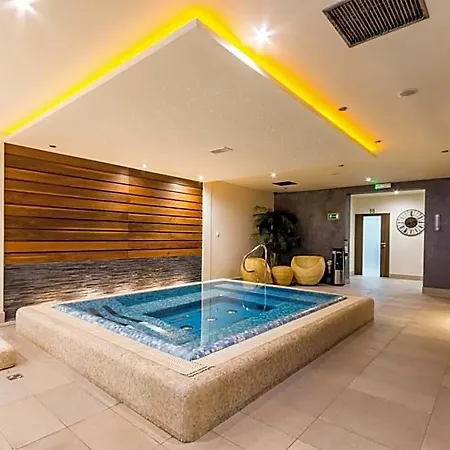 Hotel Arena & Wellness 3*