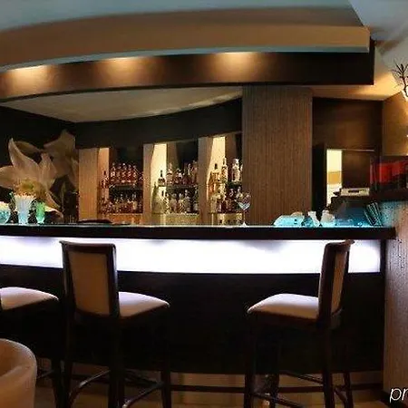 Arena & Wellness Hotel 3*