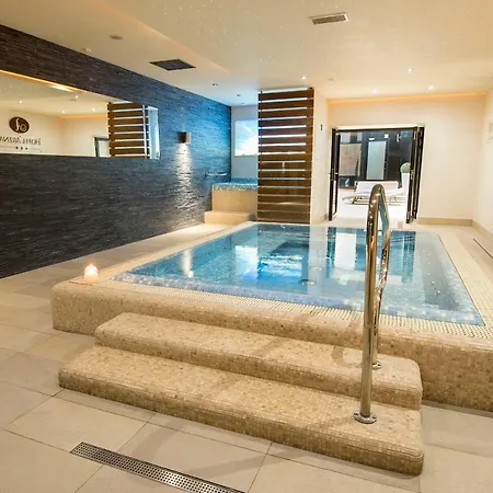 Hotel Arena & Wellness 3*