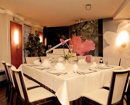 Arena & Wellness 3* Tychy