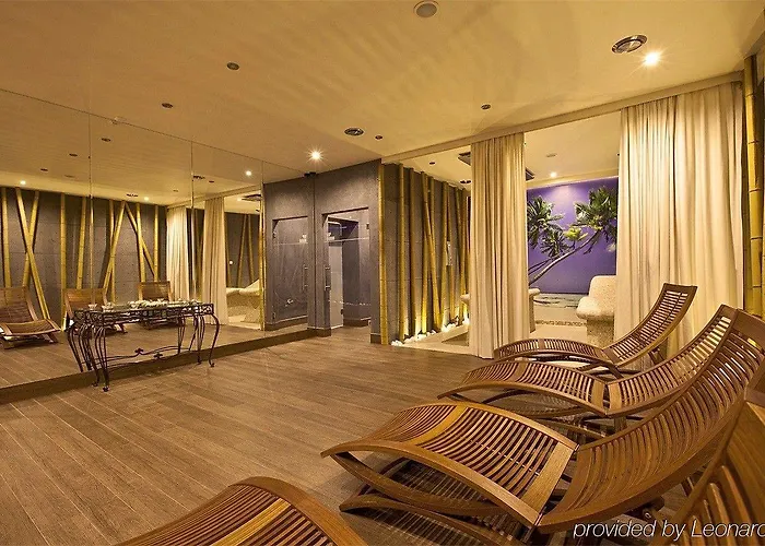 Arena & Wellness Hotel