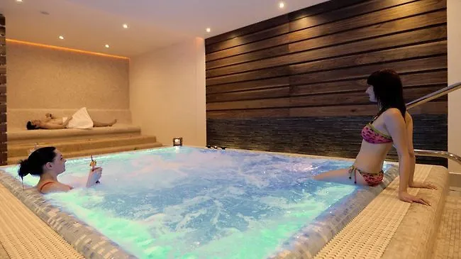 Arena & Wellness Ξενοδοχείο